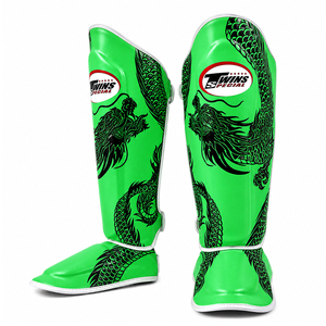 Espinilleras Profesionales de Piel Verde de Alta Calidad para Boxeo, Muay Thai, Kick Boxing y MMA, con Logotipo Personalizado - Product Image 1
