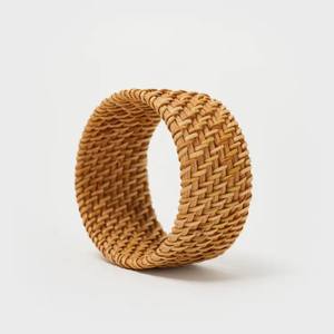 Hermosa pulsera de ratán tejida para mujer, accesorio de moda de la más alta calidad. - Product Image 5