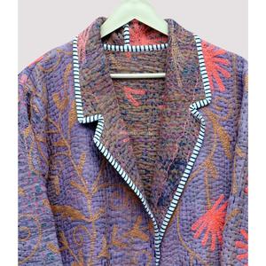 Chaqueta de algodón reversible acolchada Kantha morada para mujer, con bordado floral, cuello mandarín y manga tres cuartos, abrigo de invierno - Product Image 5