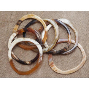 Pulseras de Cuerno Crudo EarthRoot, Brazaletes Tribales Orgánicos con Acabado Mate, Joyería Artesanal Premium de Búfalo, Set Étnico Natural - Product Image 2