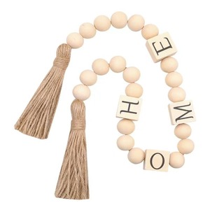 Offre Spéciale : Guirlandes Décoratives en Bois avec Perles Artisanales pour Fêtes et Décorations Saisonnières – Disponibles à la Vente - Product Image 1