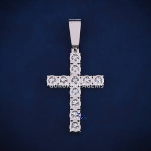 Colgante personalizado de moissanita con claridad VVS, listo para enviar, para hombre y mujer, colgante de la mejor calidad, probado con el detector de diamantes. - Product Image 6