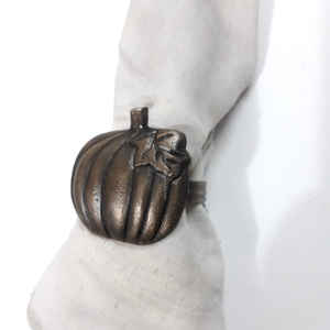 แหวนรัดผ้าเช็ดปากอะลูมิเนียมลายจุดสไตล์มิสซิสโอเรียนทัล ดีไซน์คลาสสิก เป็นมิตรกับสิ่งแวดล้อม สำหรับงานปาร์ตี้ - Product Image 5