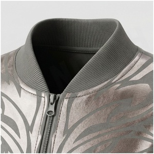 Ensemble de survêtement gris pour femme, manches longues, col montant, fermeture éclair sur le devant, motif imprimé en feuille, poches latérales, tenue décontractée pour l'automne - Product Image 6