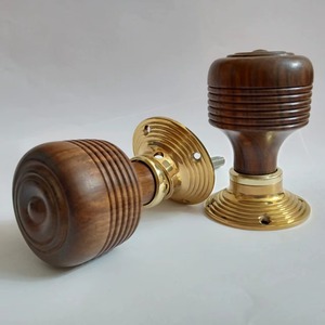 Poignée de porte en bois la plus vendue pour les systèmes de serrures de portes résidentielles, commerciales, de bureaux et d'hôtellerie, disponible à la vente - Product Image 5