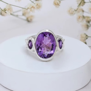 Bague en argent sterling 925 avec trois pierres d'améthyste, artisanale, élégante, bijoux en pierres précieuses certifiés GIA, pour femmes, Heaven Crafts - Product Image 6
