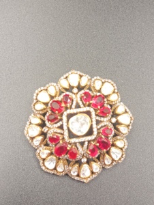 Joyería Amaira, Juego de Collar y Aretes de Plata Chapada en Oro con Colgante de Flor Rosa, Clásico para Novia - Product Image 6