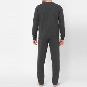 Ensemble de survêtement léger pour homme, idéal pour les activités de plein air et le quotidien, offrant un confort décontracté et un style élégant - Product Image 2