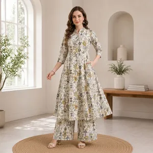 Ensemble Kurta Plazo pour femme en coton blanc cassé imprimé, coupe trapèze, manches trois quarts, col mandarin, motif géométrique, tenue décontractée ethnique - Product Image 4