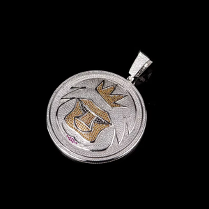 Pendentif Lion avec incrustation de strass en cristal, alliage plaqué argent 925, breloque à thème, bijoux de mode hip-hop unisexe, cadeau - Product Image 1