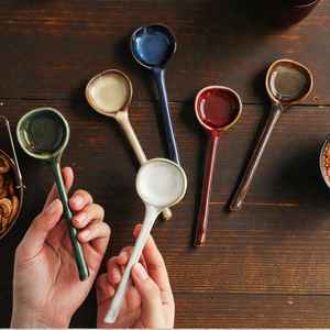 Petite cuillère mélangeuse en céramique pour la maison, multi-usages, pour porridge, dessert, café, thé, soupe, cuisson, en céramique, pour crème glacée UO - Product Image 1