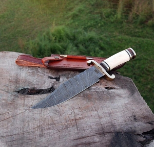 Cuchillo de Caza Premium de Acero de Damasco con Hoja Fija y Mango de Hueso, Hecho a Mano, para Supervivencia al Aire Libre, Grado Industrial, OEM - Product Image 1