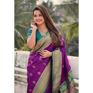 ผ้าไหมเยโอล่า ปายทานี ยี่ห้ออีลิท วีฟส์ พร้อมผ้าคลุมไหล่เนื้อพรีเมียม ลายทอสีไวน์ น้ำหนัก 0.65 กรัม - Product Image 3