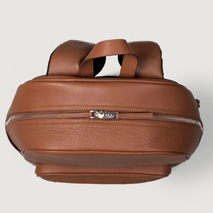 Mochila de Cuero Vacuno Marrón para Portátil, con Cierre de Cremallera, para Hombre, a la Moda, de Cuero Genuino, Impermeable, Capacidad de 20-35L, Venta al Por Mayor - Product Image 4