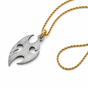 Collar con Colgante de Corazón de Acero de Damasco, Diseño Moderno y Hecho a Mano por Ahmad Fabric, Ideal para Regalo Promocional del Día de San Valentín - Product Image 1
