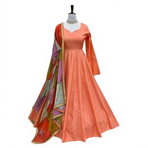 Magnifique Salwar Kameez pour Fête de Mariage, Tissu en Soie Jaipuri avec Broderie de Fil et Sequins, Bordure en Dentelle sur Quatre Côtés, Séchage Rapide, Style Moderne - Product Image 1