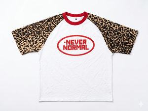T-shirt unisexe en coton jersey imprimé à manches raglan, coupe oversize, col rond, manches camouflage et imprimé léopard, style streetwear décontracté - Product Image 1