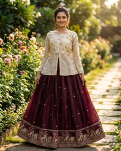 Lehenga de diseñador con bordado Zari completamente cosido y conjunto de blusa con bordado completamente cosido - Product Image 2