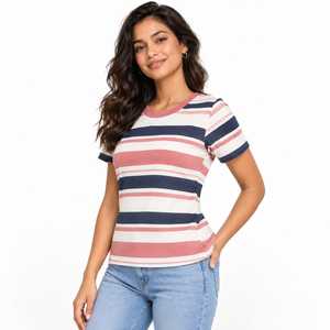 Camiseta Premium para Mujer, Ofrece Material Suave, Movimiento Cómodo y Calidad Duradera para la Moda Moderna y el Uso Diario Informal - Product Image 4