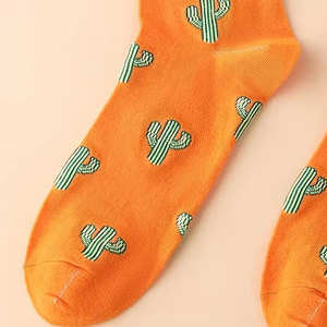 Calcetines Urbanos Casuales de Material Ligero, Ajuste Cómodo, Aptos para Uso Diario y Comodidad Durante Todo el Día - Product Image 5