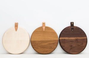 Planche à découper ronde en bois de qualité durable avec finition noyer pour cuisine et maison, idéale pour couper, trancher et hacher, en gros - Product Image 6