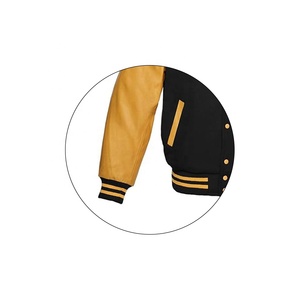 Chaqueta Varsity para Hombre al por Mayor, Nueva Llegada, Diseño de Mangas Regulares, Diseño Totalmente Personalizado, Chaqueta Varsity Dorada Transpirable de PU - Product Image 3