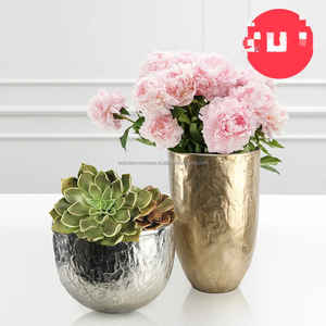 Vase de table contemporain moderne en fer forgé fait main, pièce décorative élégante pour la maison, le bureau, le sol ou le mur WONDER OVERSEAS - Product Image 6