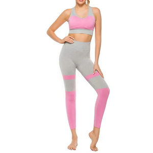 Ensemble de sport pour femme : Soutien-gorge de sport dos nu et leggings doux sans couture – Tenue de yoga et de fitness personnalisable - Product Image 1
