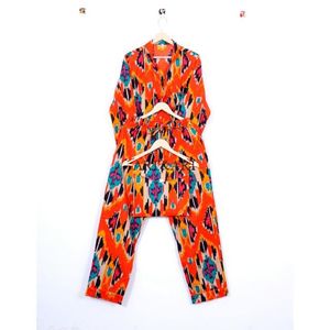 ชุดนอนผู้หญิงลายดอกไม้พิมพ์ลายสวยงาม แขนยาว คอวี ผ้าฝ้ายแท้ 100% ผลิตด้วยมือจากอินเดีย เนื้อผ้านุ่ม ระบายอากาศได้ดี แห้งเร็ว สวมใส่สบาย - Product Image 5