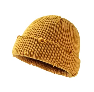Bonnets en tricot unisexes de luxe tendance et déchirés pour l'hiver – Chauds et élégants pour hommes et femmes – En promotion - Product Image 3