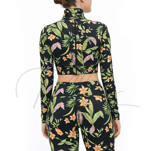 Ensembles de sport personnalisés OEM Fiess Apparel de haute qualité pour femmes : Soutien-gorge court, leggings et ensemble de yoga personnalisable - Product Image 3