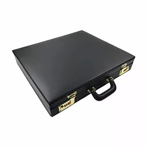 Écusson maçonnique de luxe en cuir OEM personnalisable de haute qualité, écologique, fait main et brodé - Product Image 1
