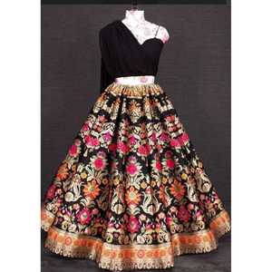 Ropa de fiesta para mujer Lehenga Choli con elegante trabajo de tejido Zari - Product Image 2
