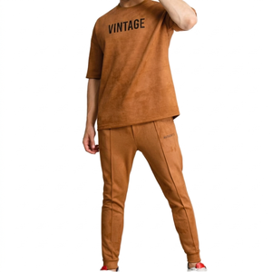 Ensemble de survêtement vintage marron pour homme, t-shirt à manches courtes à col rond avec pantalon à taille élastique, tenue décontractée pour l'automne - Product Image 1
