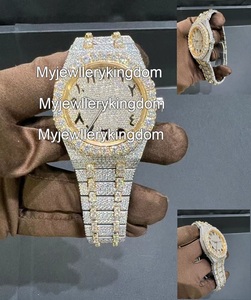 Montre pour homme et femme entièrement sertie de moissanite et d'acier inoxydable avec chiffres arabes, résistance à l'eau de 10 bars - Product Image 5