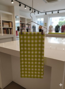 Tissu Popeline de Coton Peigné Léger, Respirant, Biologique et Écologique, Imprimé Vert Citron, à Motif Uni, pour Vêtements de Filles - Product Image 4