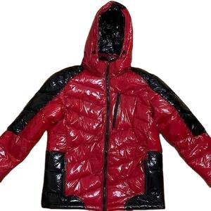 Nouveaux arrivages 2022 de vêtements pour hommes, Logo personnalisé léger et chaud en Nylon noir à capuche d'hiver à bulles rembourrées - Product Image 1