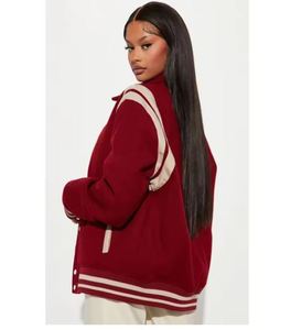 Chaqueta Universitaria Roja para Mujer, Informal, con Botones al Frente, Cuello Camisero, Material de Felpa, para Otoño, Unisex, Corte Holgado - Product Image 2