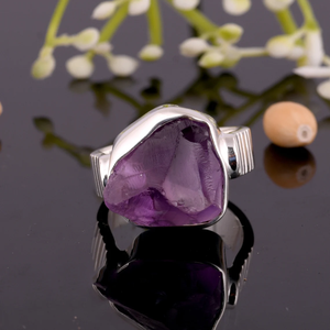 Anillo de Amatista Natural en Bruto, Plata de Ley 925, Anillo de Piedras Preciosas Hecho a Mano para Mujer, Joyería con Cristal Morado Natural - Product Image 6