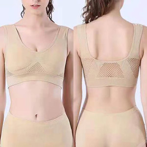 เสื้อชั้นในกีฬาสีดำแบบมีแผ่นยางยืดและสายกว้างเพื่อการรองรับและสวมใส่สบาย บราคุณภาพสูงสำหรับผู้หญิง ขาย - Product Image 2