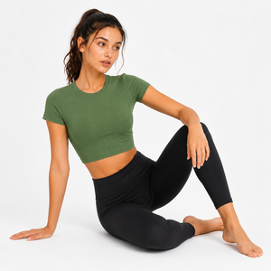 Top corto suave para mujer que ofrece un ajuste cómodo, una forma moderna y un atractivo elegante, ideal para atuendos diarios y conjuntos informales. - Product Image 6