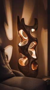 Porte-bougie rustique en bois sculpté // Centre de table abstrait style bois de cerf pour salon - Product Image 2
