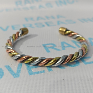 Pulsera Moderna Trenzada de Cobre Puro Ecológica, Joyería Artesanal de Terapia Curativa para el Dolor Articular, Artritis y Tendinitis - Product Image 4