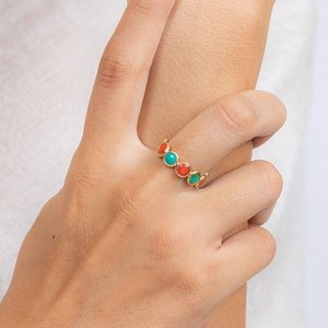 Bague éternelle en acier inoxydable plaqué or 18 carats avec corail turquoise - Product Image 1