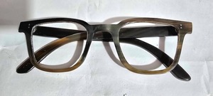 กรอบแว่นตาและแว่นกันแดดวินเทจทำจากเขาควายน้ำหนักเบาแบบสั่งทำพิเศษ พร้อมเลนส์โพลาไรซ์แบบเต็มกรอบ - Product Image 6