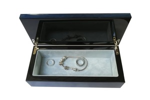Nouvelle conception de boîte à bijoux en résine pour femmes et filles, idéale pour les fêtes, les mariages et les cadeaux. - Product Image 3