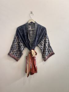 Robe kimono en soie Sari pour femme, tenue d'été douce et confortable pour la nuit - Product Image 3