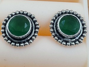 Boucles d'oreilles fines en argent sterling 925 avec onyx vert rond fait main, serti clos, pierre précieuse de 8 mm, pour soirée - Product Image 4