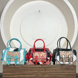 Sac à main Speedy en cuir de vachette façonné à la main par un designer occidental, style vintage, avec motif floral sculpté, pour femme, à porter à l'épaule ou en bandoulière - Product Image 4