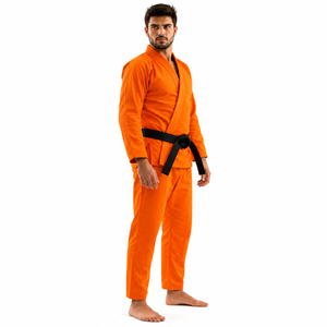 Traje profesional de BJJ que ofrece comodidad ligera, construcción duradera y movilidad sin restricciones para atletas de todos los niveles. - Product Image 2